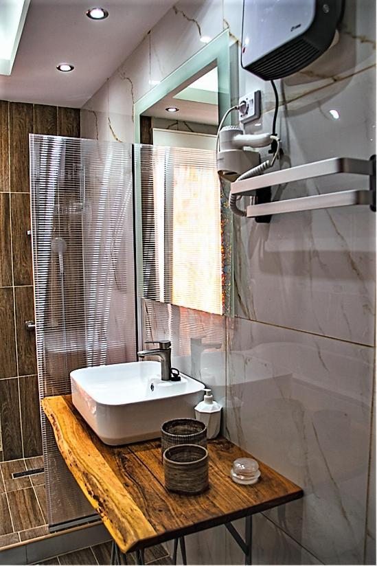 Kassandrou Suite Hot Tub-Jakuzzi - 2 Bedrooms - Big Balcony - Center Salonicco Esterno foto