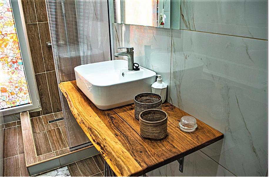 Kassandrou Suite Hot Tub-Jakuzzi - 2 Bedrooms - Big Balcony - Center Salonicco Esterno foto