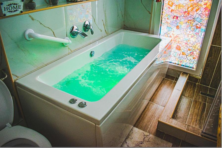 Kassandrou Suite Hot Tub-Jakuzzi - 2 Bedrooms - Big Balcony - Center Salonicco Esterno foto
