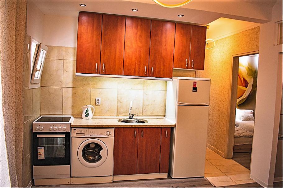 Kassandrou Suite Hot Tub-Jakuzzi - 2 Bedrooms - Big Balcony - Center Salonicco Esterno foto